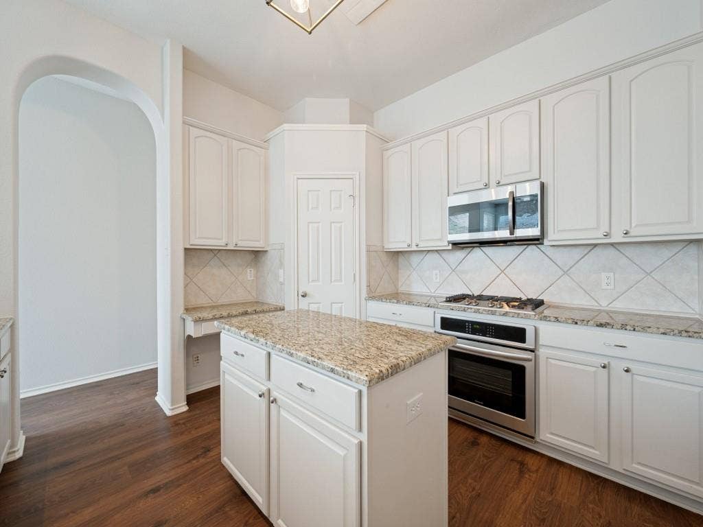 5648 Sims Way, Frisco, TX 75035 5648 Sims Way, Frisco, TX 75035