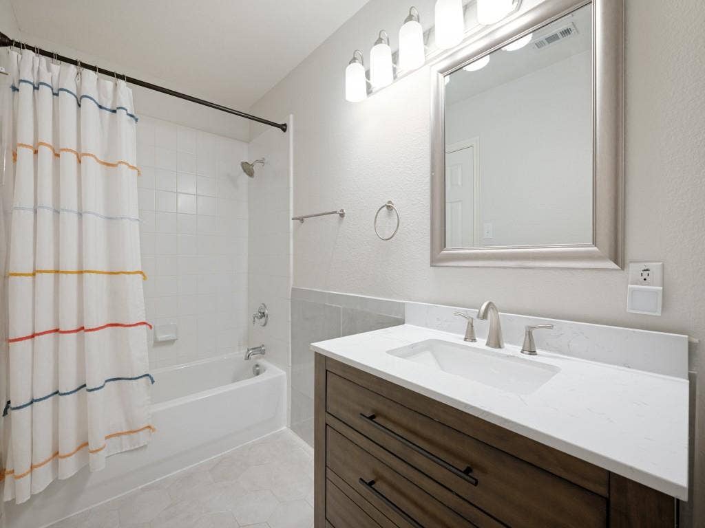 5648 Sims Way, Frisco, TX 75035 5648 Sims Way, Frisco, TX 75035