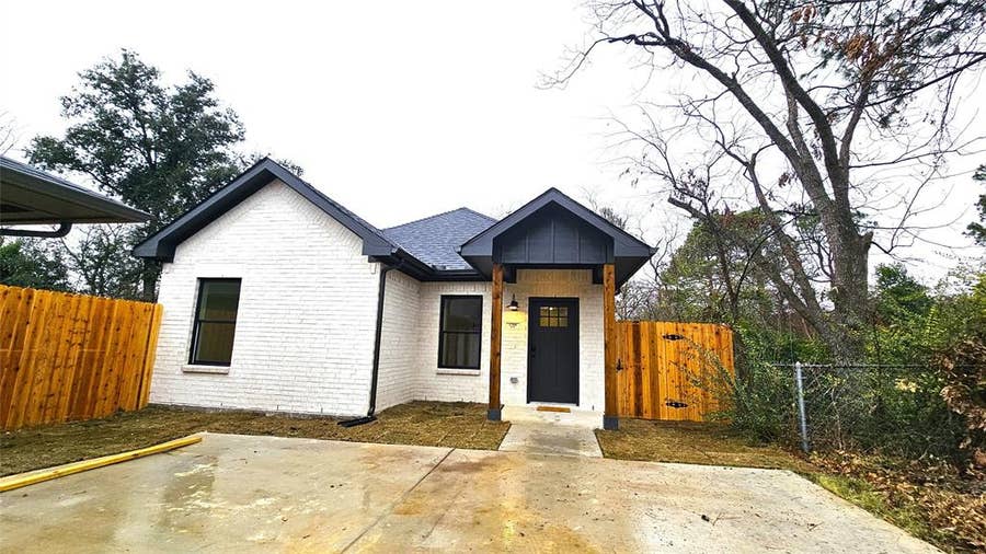 Property photo for 1700 Kendolph, #ADU, Denton, TX