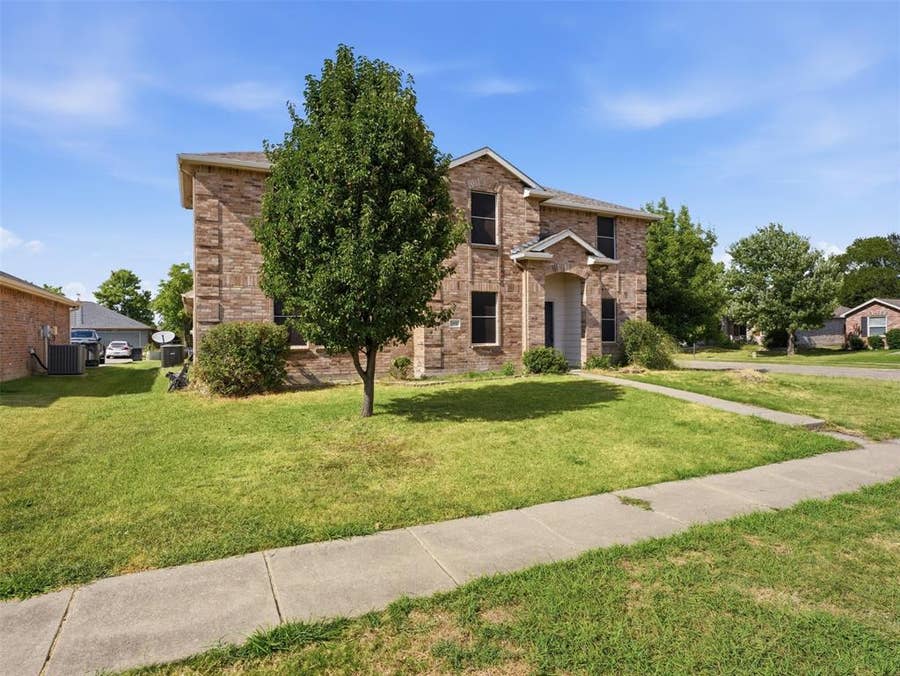 Property photo for 2937 Jamestown Drive, Wylie, TX