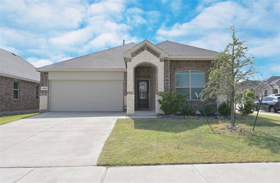 Property photo for 14853 Holster Trail, Fort Worth, TX