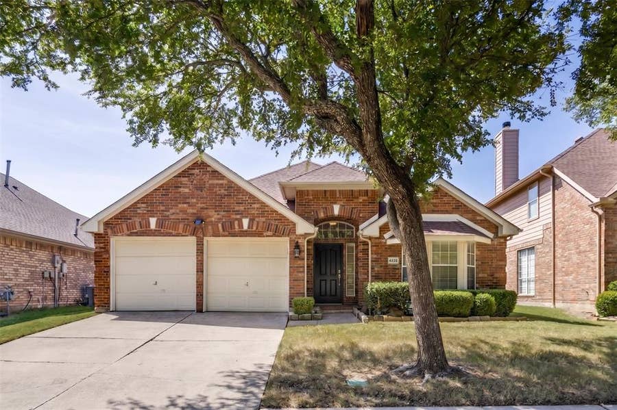 Property photo for 5525 Pebble Court, McKinney, TX