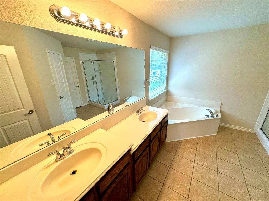 1703 Stonewick Drive, Allen, TX 75002 1703 Stonewick Drive, Allen, TX 75002