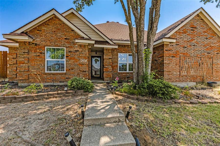 Property photo for 204 N W A Allen Boulevard, Wylie, TX