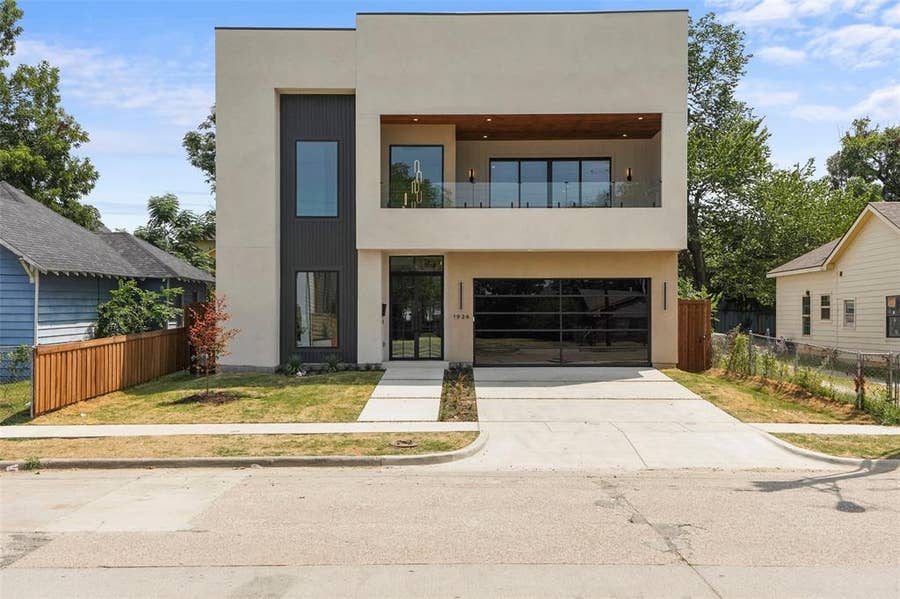 Property photo for 1926 Nomas Street, Dallas, TX