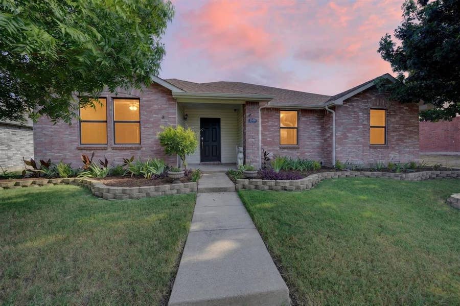 Property photo for 3039 Deer Ridge Drive, Rockwall, TX