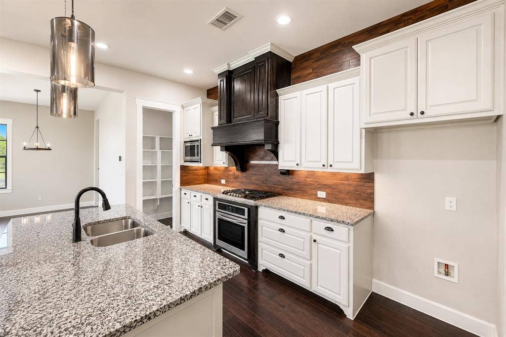 1053 Emil Place, Allen, TX 75013 1053 Emil Place, Allen, TX 75013
