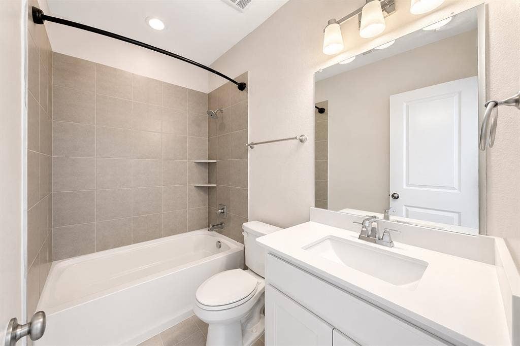 1053 Emil Place, Allen, TX 75013 1053 Emil Place, Allen, TX 75013