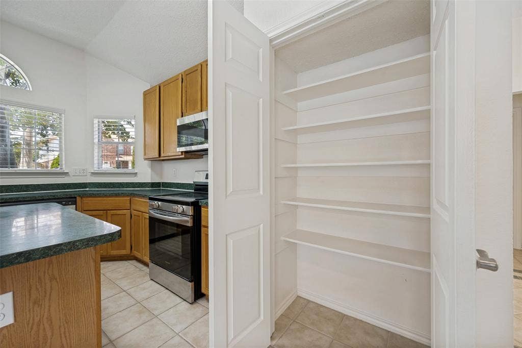 1521 Morrison Drive, Fort Worth, TX 76112