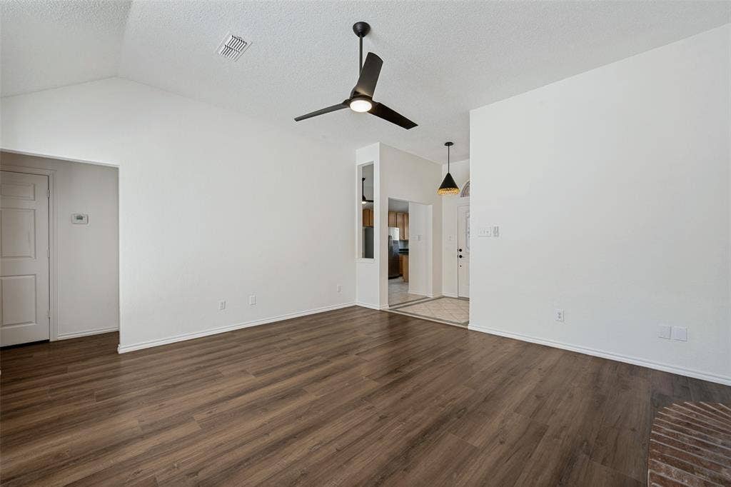 1521 Morrison Drive, Fort Worth, TX 76112