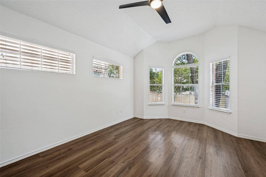 1521 Morrison Drive, Fort Worth, TX 76112