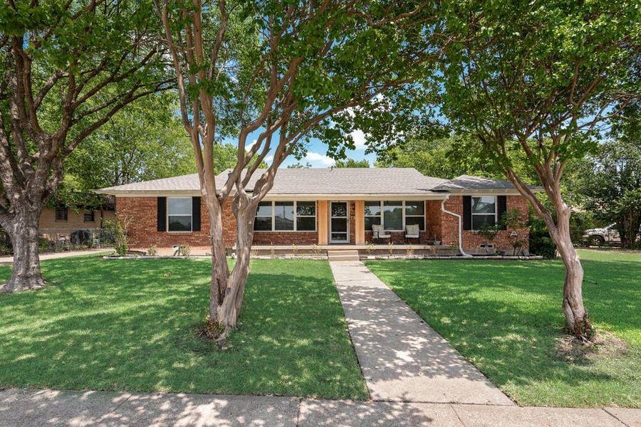 Property photo for 9506 Mercer Drive, Dallas, TX