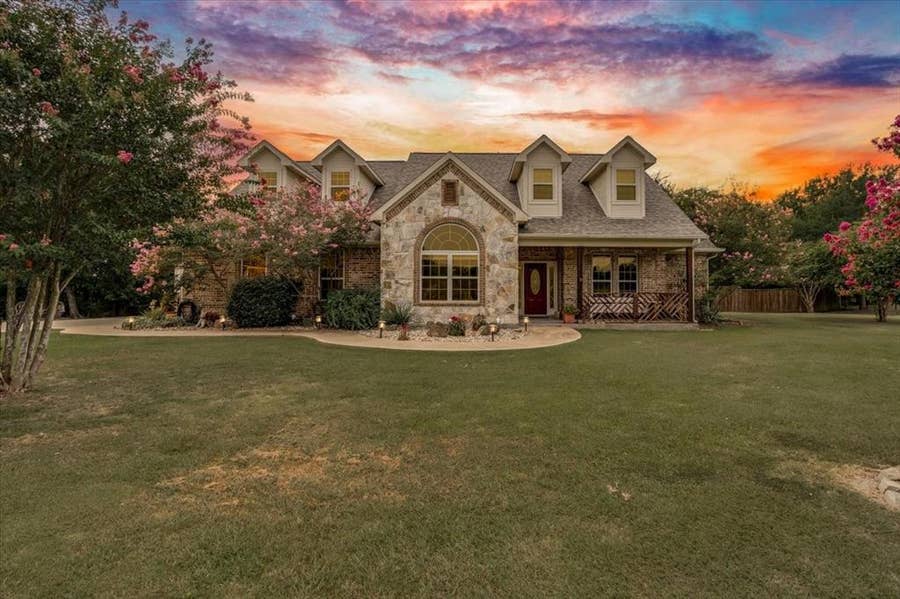 Property photo for 4012 Chelsea Way, Caddo Mills, TX