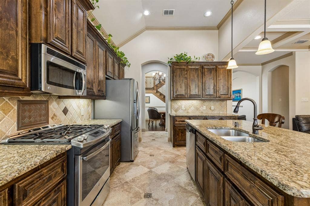 5600 Ridgepass Lane, McKinney, TX 75071 5600 Ridgepass Lane, McKinney, TX 75071
