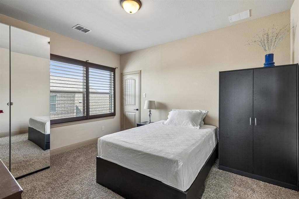 5600 Ridgepass Lane, McKinney, TX 75071 5600 Ridgepass Lane, McKinney, TX 75071