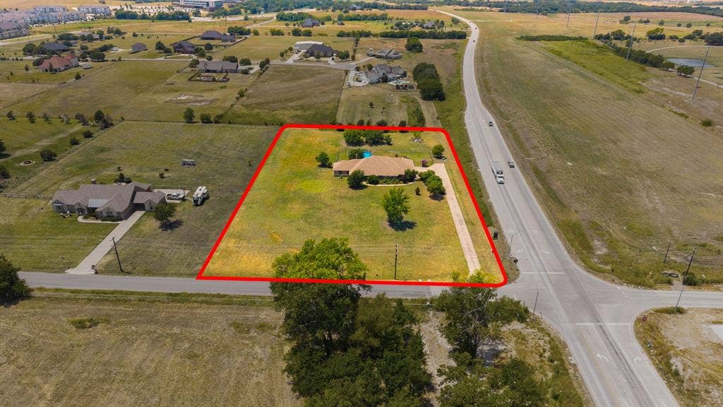 2113 S Coit Road, Celina, TX 75009 2113 S Coit Road, Celina, TX 75009