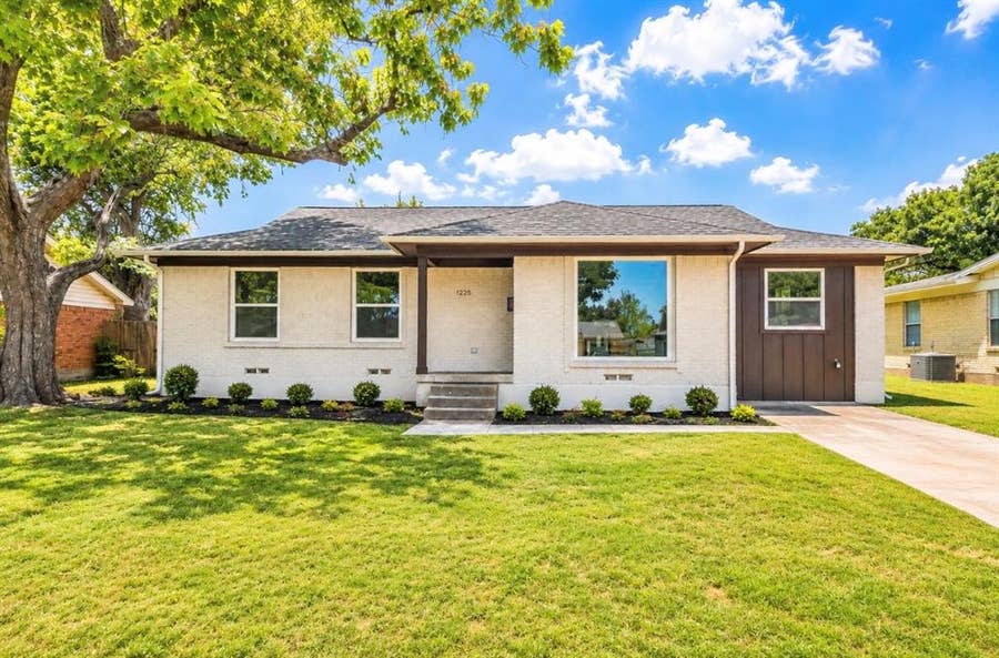Property photo for 1225 Bluebird Lane, Garland, TX