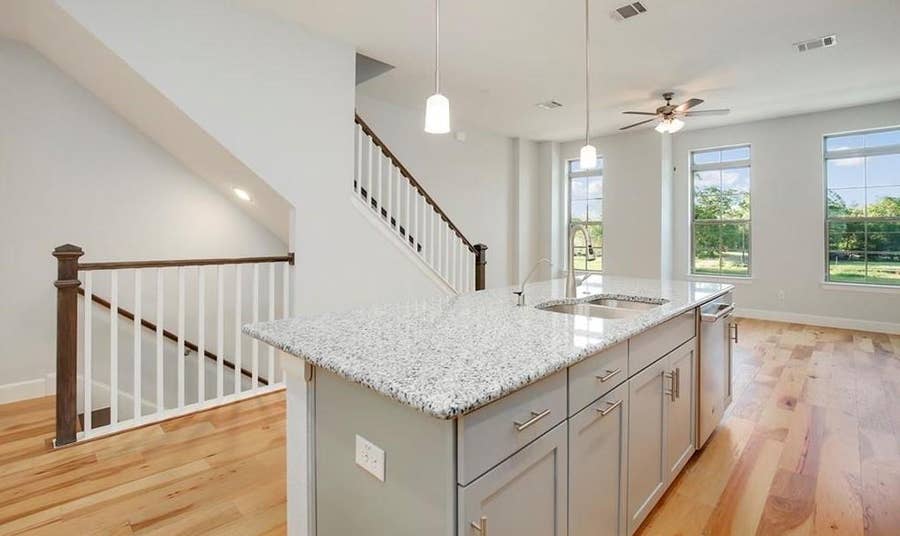 Property photo for 1140 Manacor Lane, Dallas, TX
