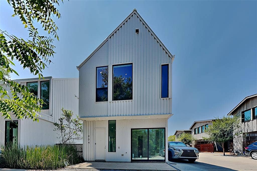 904 Blackland Court, Dallas, TX 75243 904 Blackland Court, Dallas, TX 75243