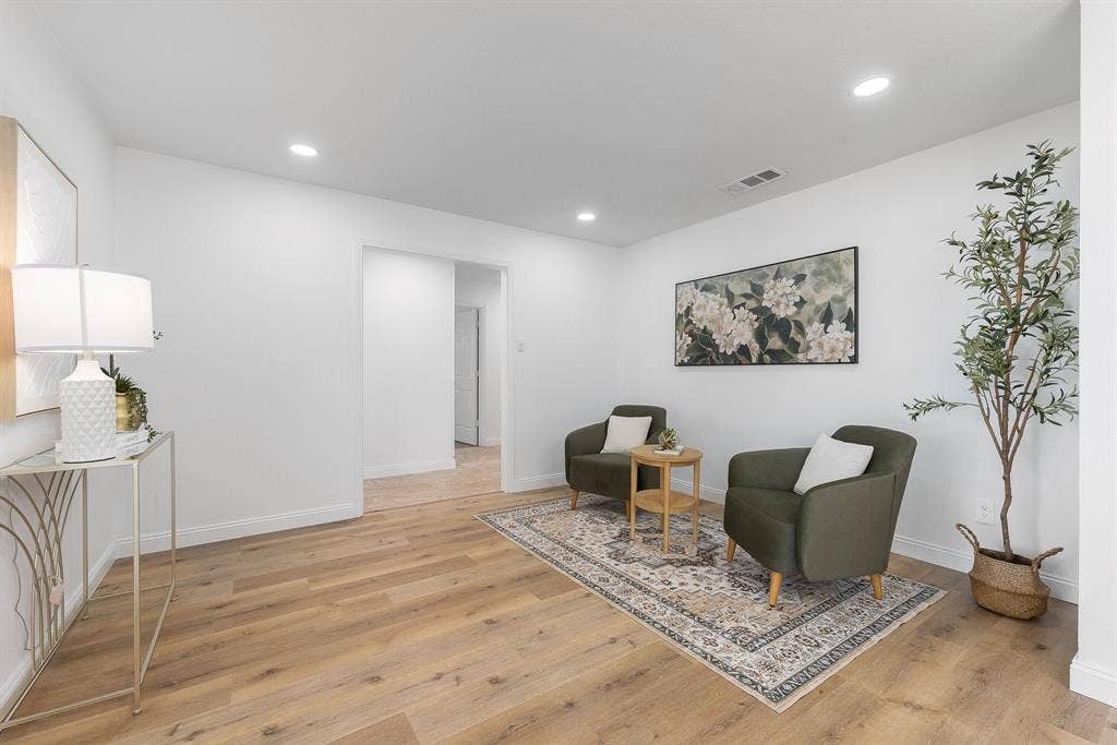 1815 Lakemont Drive, Arlington, TX 76013 1815 Lakemont Drive, Arlington, TX 76013