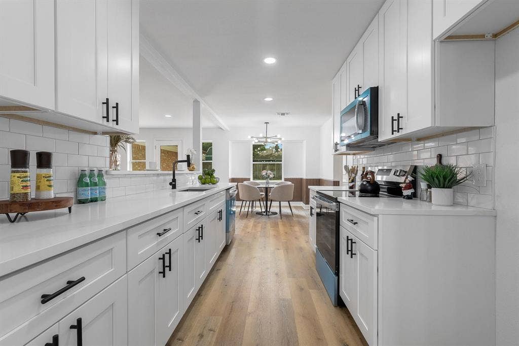 1815 Lakemont Drive, Arlington, TX 76013 1815 Lakemont Drive, Arlington, TX 76013