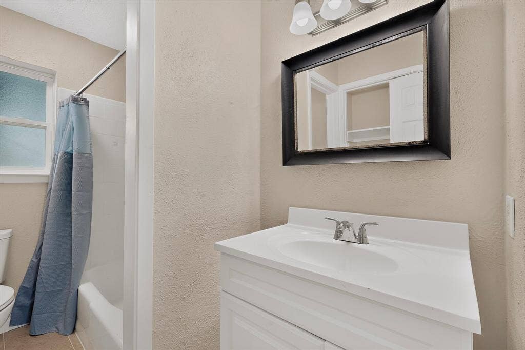 1717 Japonica Lane, Plano, TX 75074 1717 Japonica Lane, Plano, TX 75074
