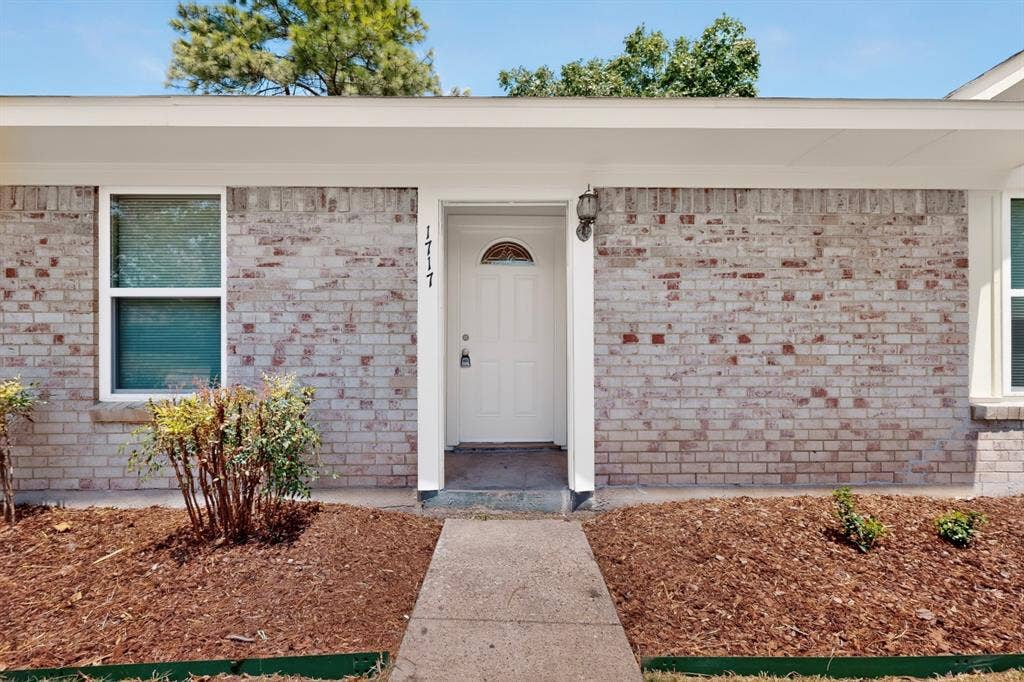 1717 Japonica Lane, Plano, TX 75074 1717 Japonica Lane, Plano, TX 75074