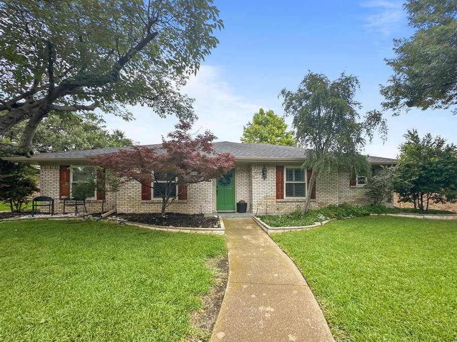 Property photo for 312 Meadowlark Drive, Richardson, TX