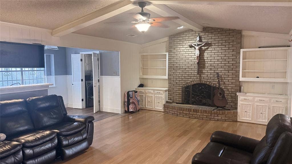 1917 Shady Glen Lane, Dallas, TX 75232 1917 Shady Glen Lane, Dallas, TX 75232