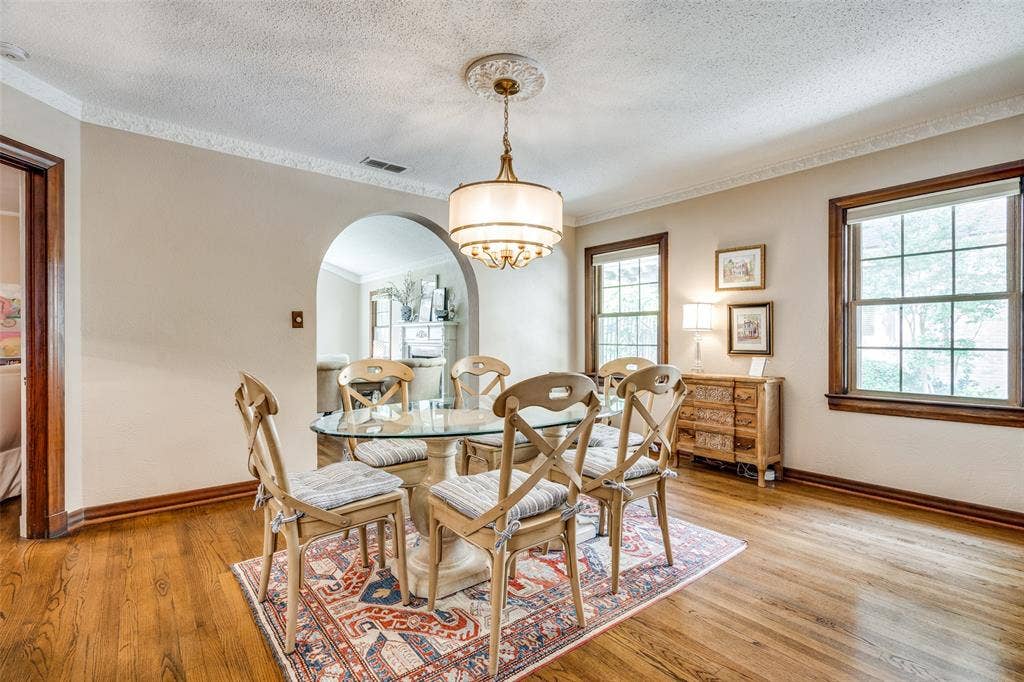 6933 Westlake Avenue, Dallas, TX 75214 6933 Westlake Avenue, Dallas, TX 75214