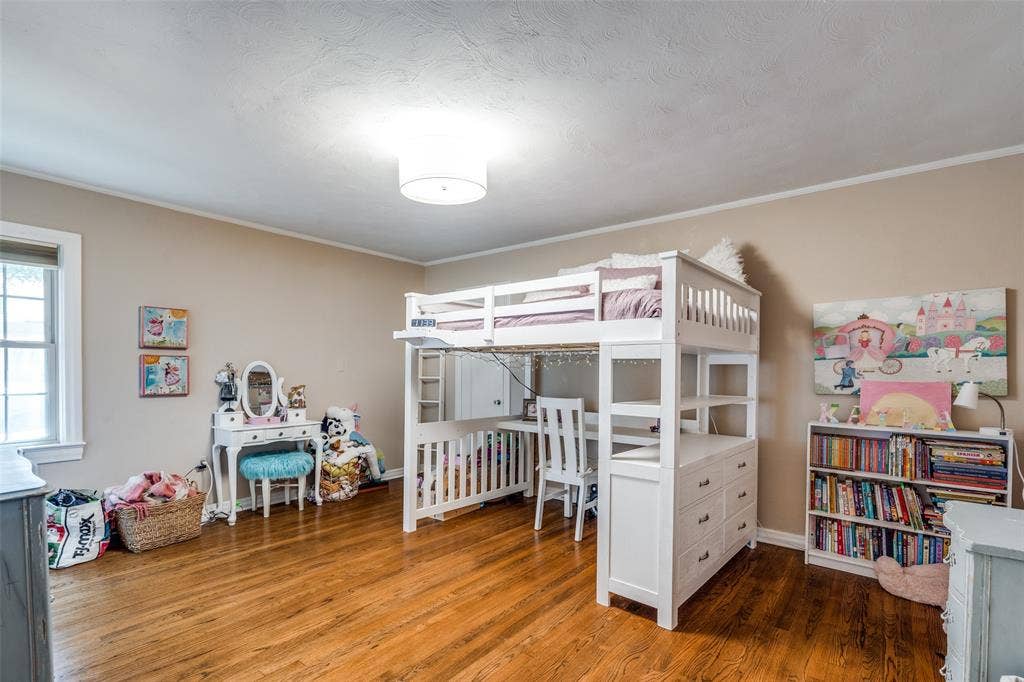 6933 Westlake Avenue, Dallas, TX 75214 6933 Westlake Avenue, Dallas, TX 75214