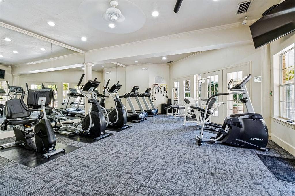 3400 Welborn Street, #318, Dallas, TX 75219 The Wyndemere - 3400 Welborn Street - Fitness Center - www.3400welborn318.com