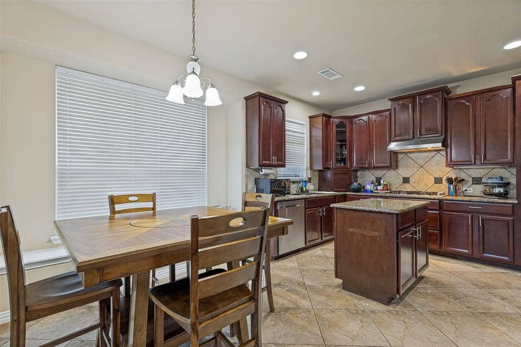 3501 Meridian Drive, McKinney, TX 75070 3501 Meridian Drive, McKinney, TX 75070