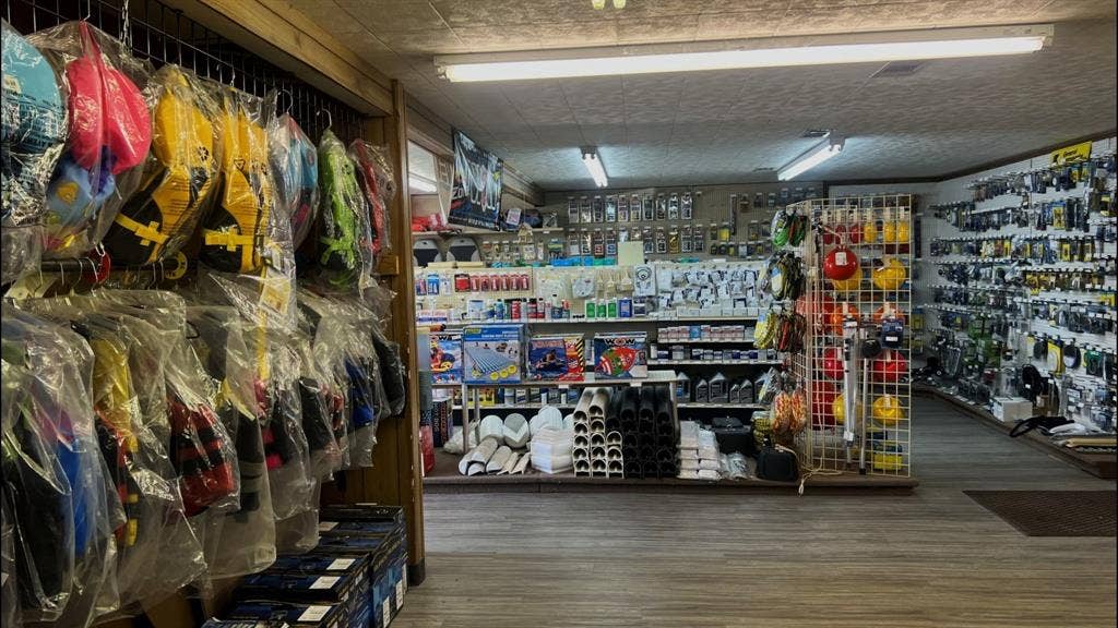 2618 W Main Street, Gun Barrel City, TX 75156 2618 W Main Street, Gun Barrel City, TX 75156