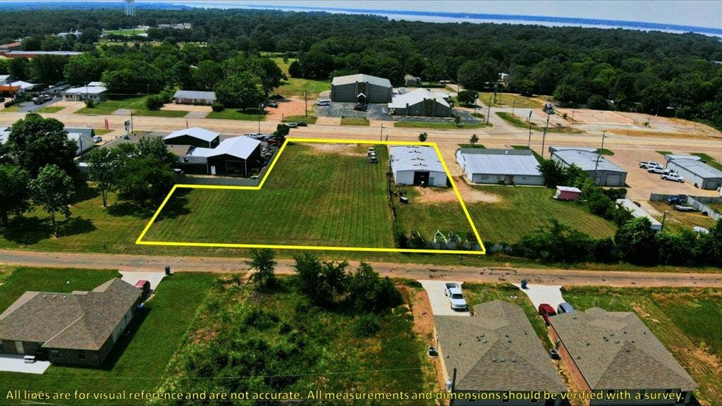 2618 W Main Street, Gun Barrel City, TX 75156 2618 W Main Street, Gun Barrel City, TX 75156
