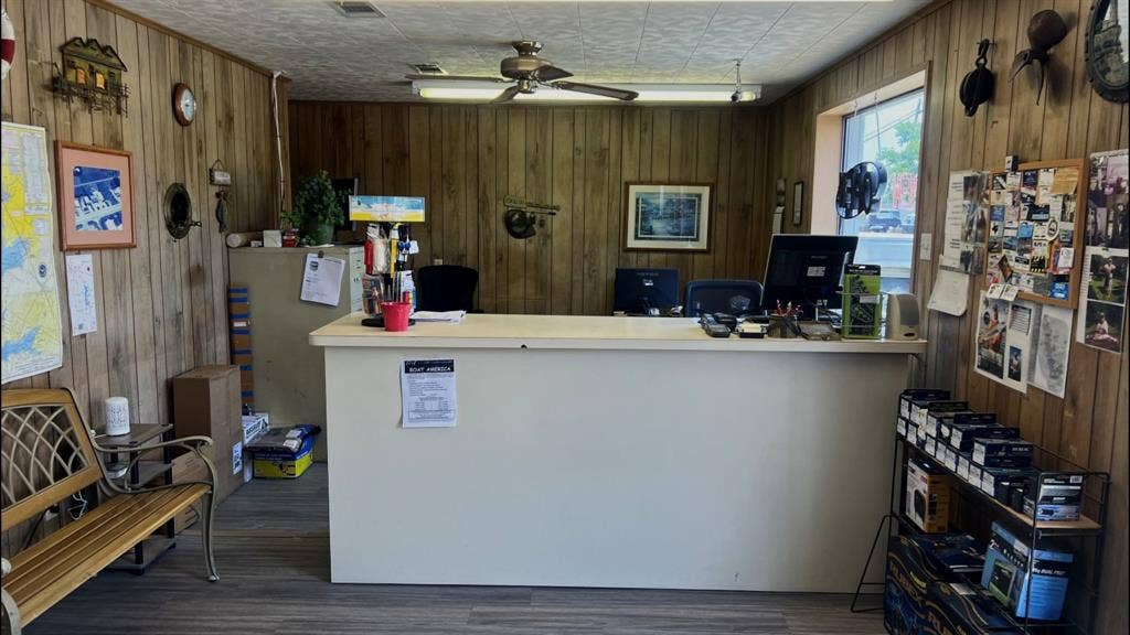 2618 W Main Street, Gun Barrel City, TX 75156 2618 W Main Street, Gun Barrel City, TX 75156