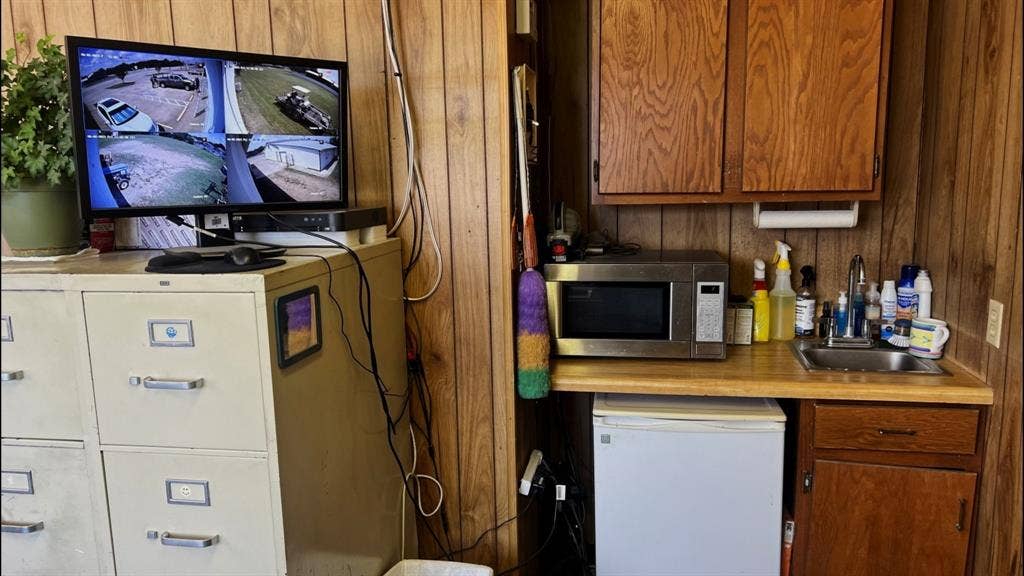 2618 W Main Street, Gun Barrel City, TX 75156 2618 W Main Street, Gun Barrel City, TX 75156