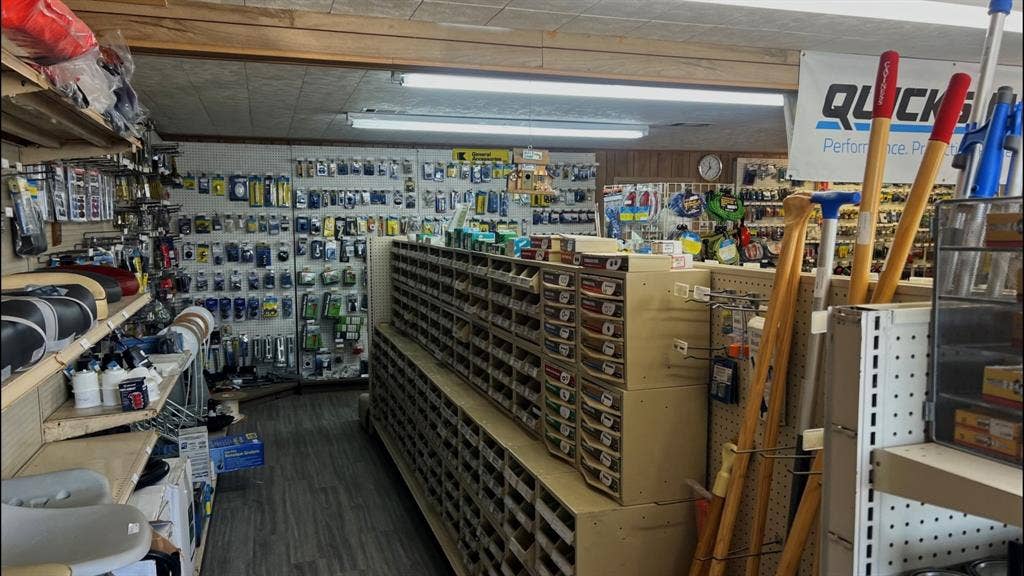 2618 W Main Street, Gun Barrel City, TX 75156 2618 W Main Street, Gun Barrel City, TX 75156