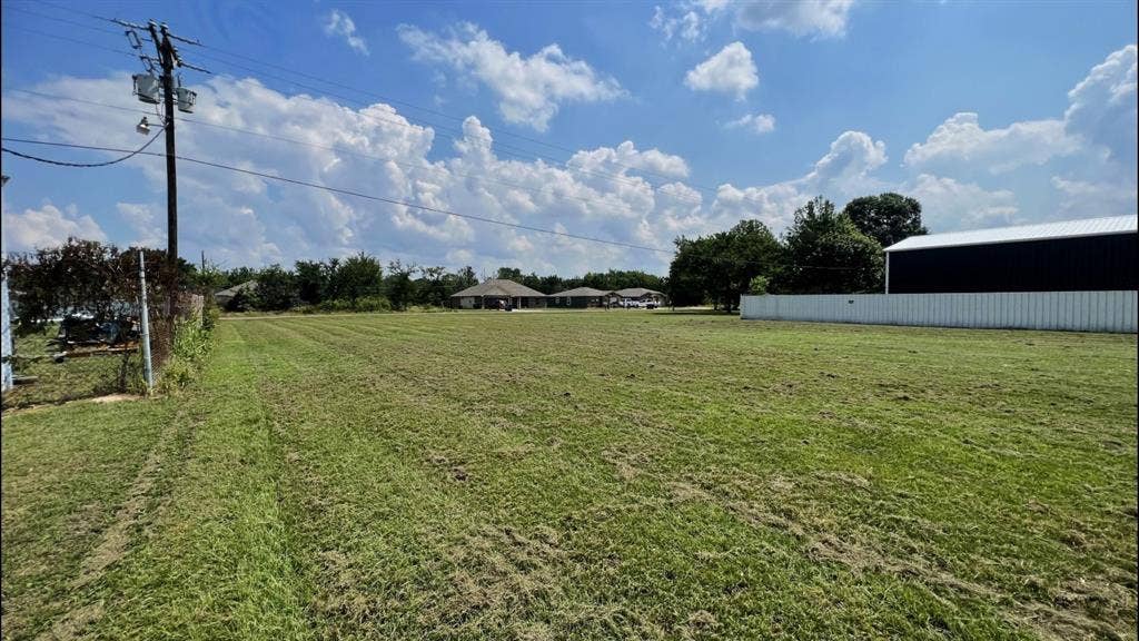 2618 W Main Street, Gun Barrel City, TX 75156 2618 W Main Street, Gun Barrel City, TX 75156