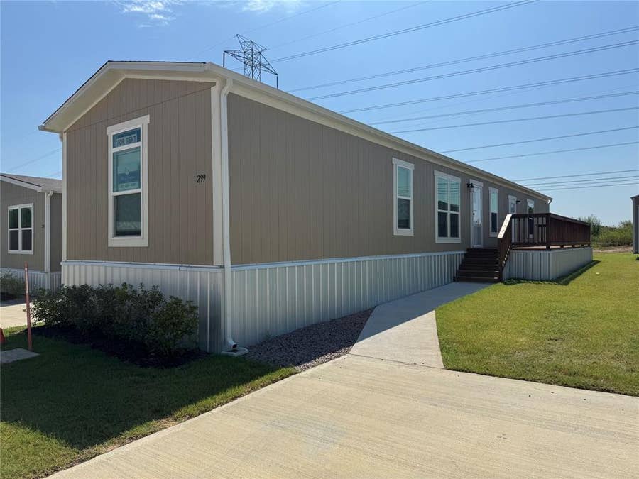 Property photo for 1800 Oak Grove Road E, #299, Burleson, TX