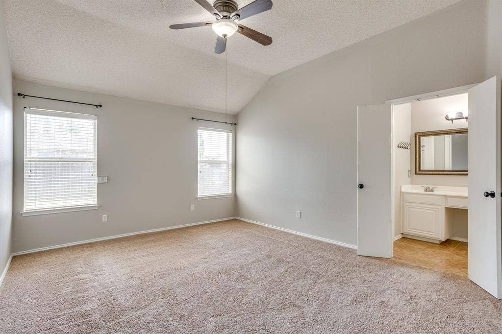 400 Bretts Way, Burleson, TX 76028 Primary Bedroom