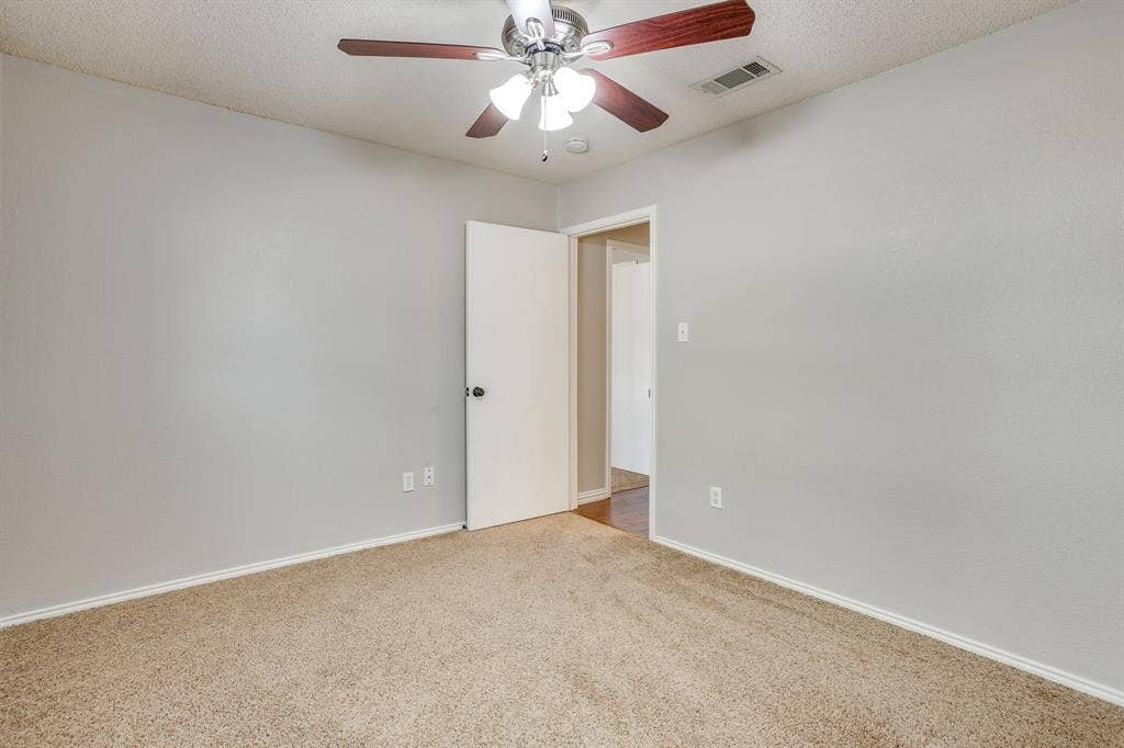 400 Bretts Way, Burleson, TX 76028 2nd bedroom