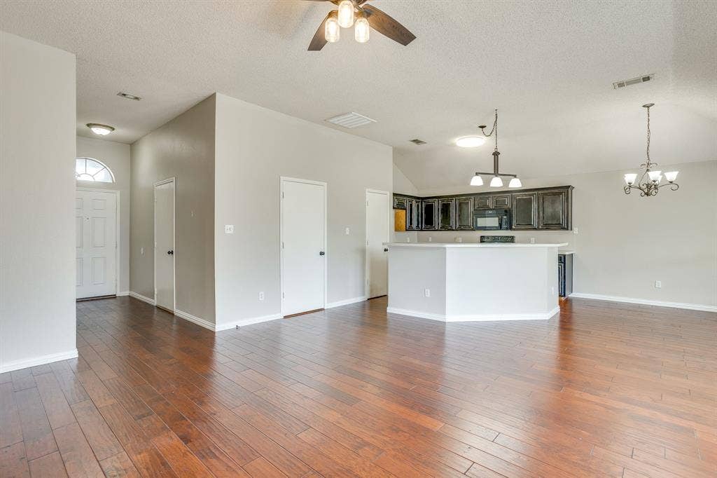 400 Bretts Way, Burleson, TX 76028 Open concept Living/ kitchen