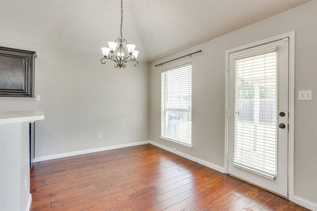 400 Bretts Way, Burleson, TX 76028 Breakfast nook/back door