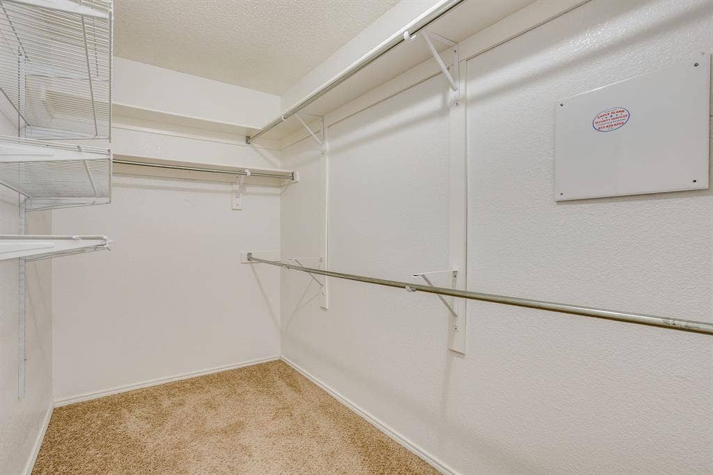 400 Bretts Way, Burleson, TX 76028 Primary Walk in closet