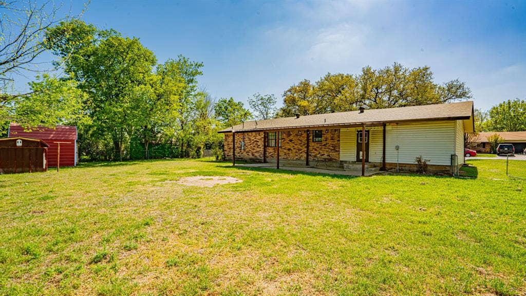 1110 Penrod Street, Granbury, TX 76048 1110 Penrod Street, Granbury, TX 76048