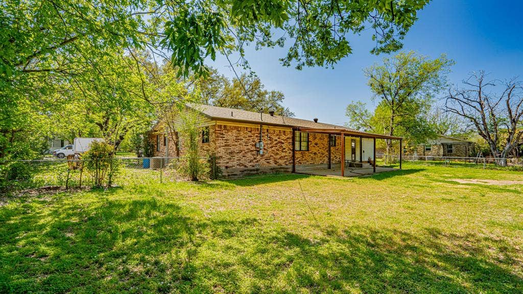 1110 Penrod Street, Granbury, TX 76048 1110 Penrod Street, Granbury, TX 76048