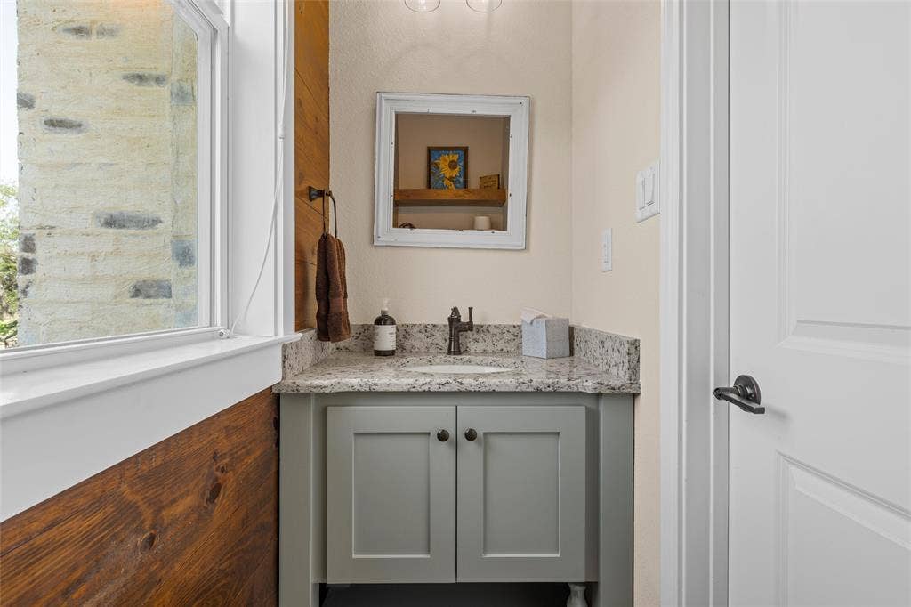 8305 Jonquil Drive, Waco, TX 76708 8305 Jonquil Drive, Waco, TX 76708