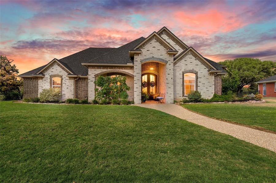 Property photo for 8305 Jonquil Drive, Waco, TX