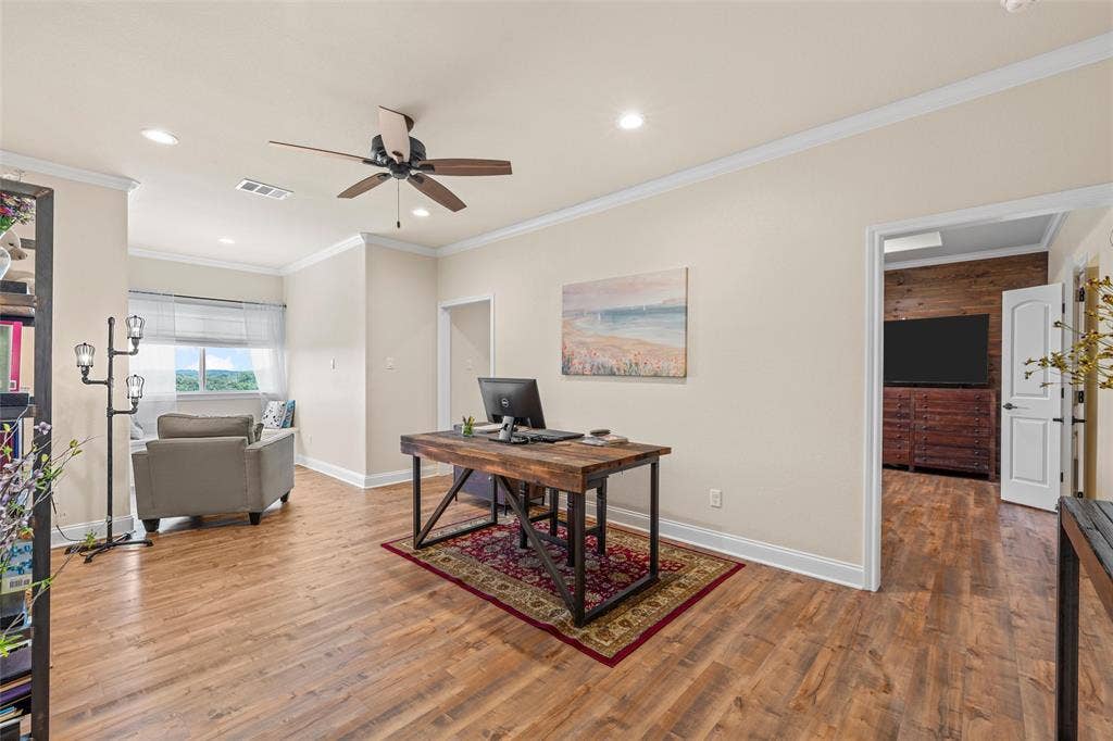 8305 Jonquil Drive, Waco, TX 76708 8305 Jonquil Drive, Waco, TX 76708